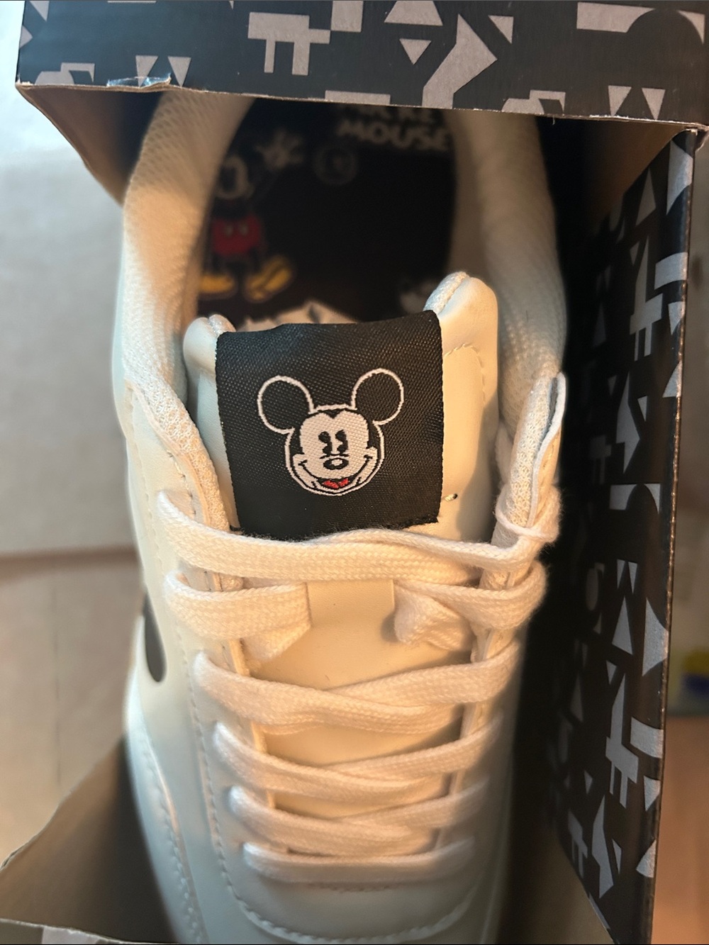New Disney, Mickey Mouse women’s tennis shoes, sneakers size 10 - Picture 2 of 4